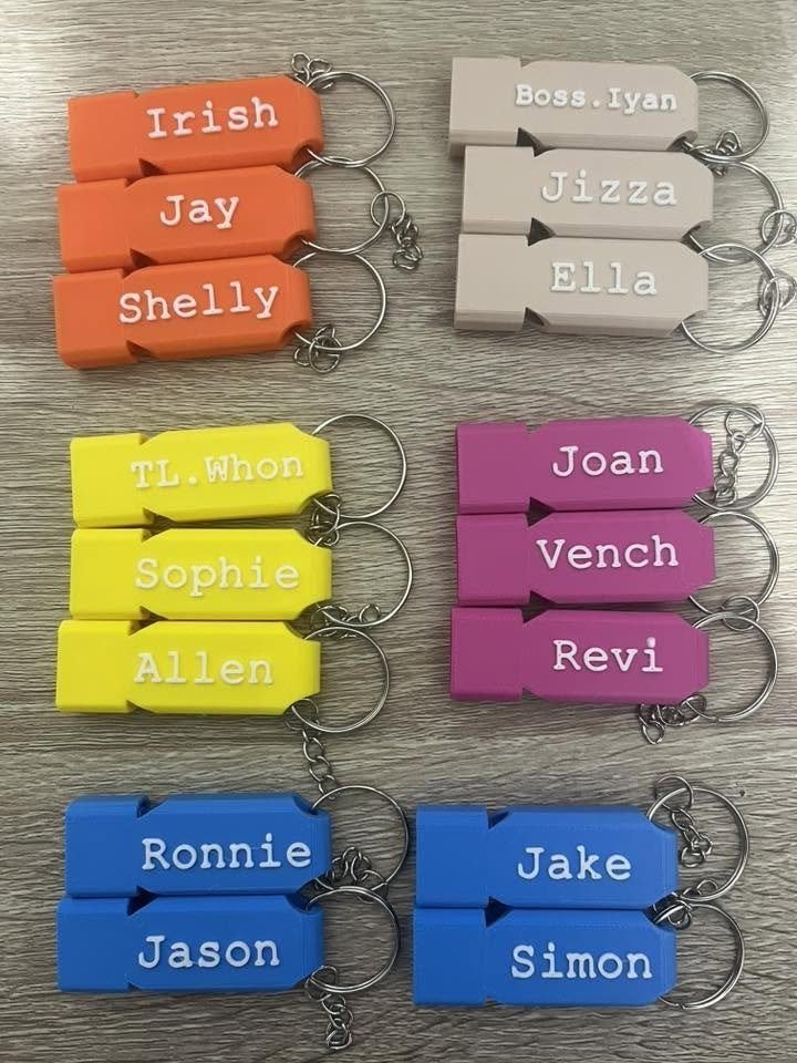 Personalized name keychains in several colors